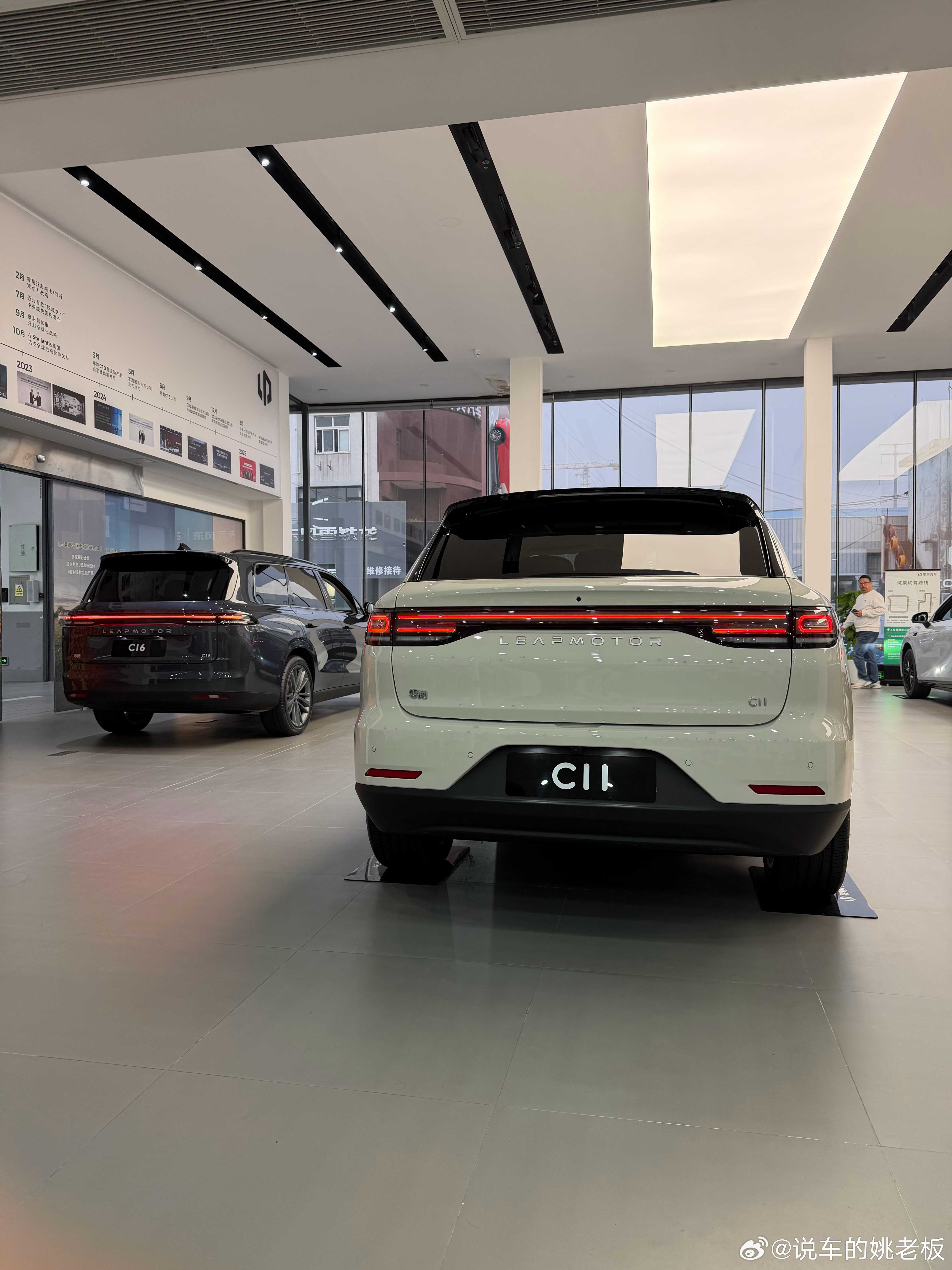 5天来了4趟上海 一天拍了4条片子 …牛马汽车人  收拾收拾回家杭州 明天再来 