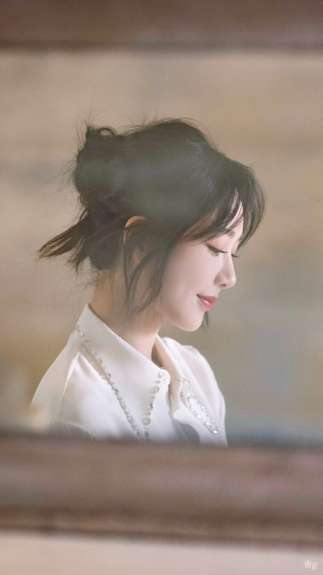 #杨紫[超话]#[太阳]#杨紫#  |#杨紫费加罗八月封面预告# 🍃 🕊 （