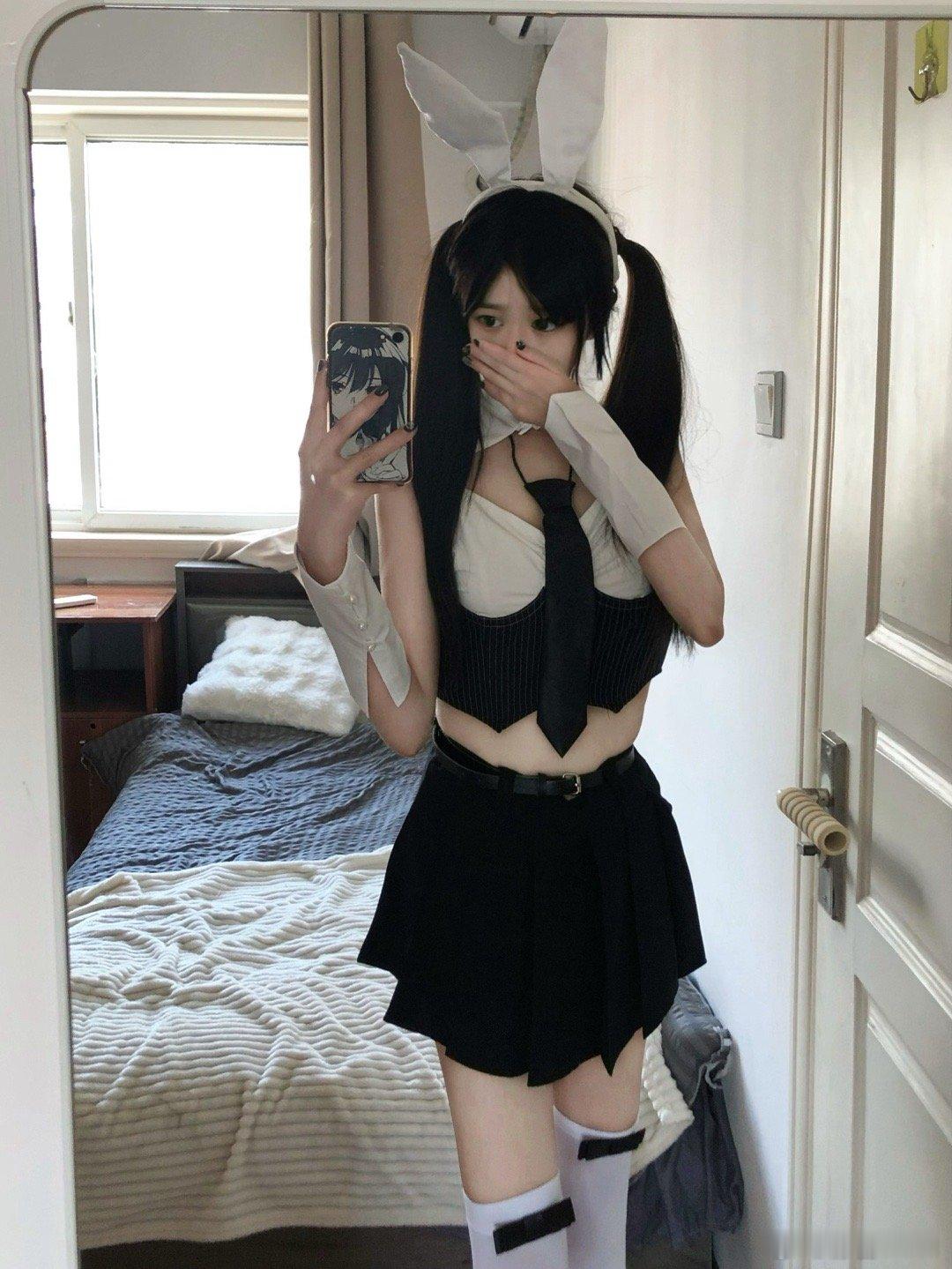 如果你不喜欢我的脸 闭上眼睛也可以 ​​​
