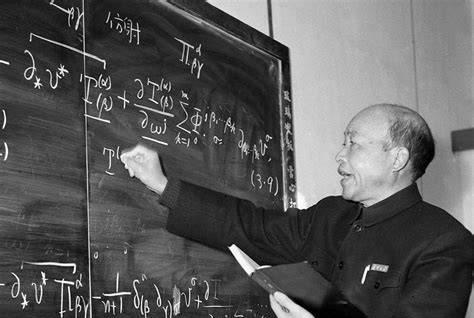 1928年，日本富家女不顾家人反对，远嫁数学家苏步青。哪料，日军侵华期间，富家女