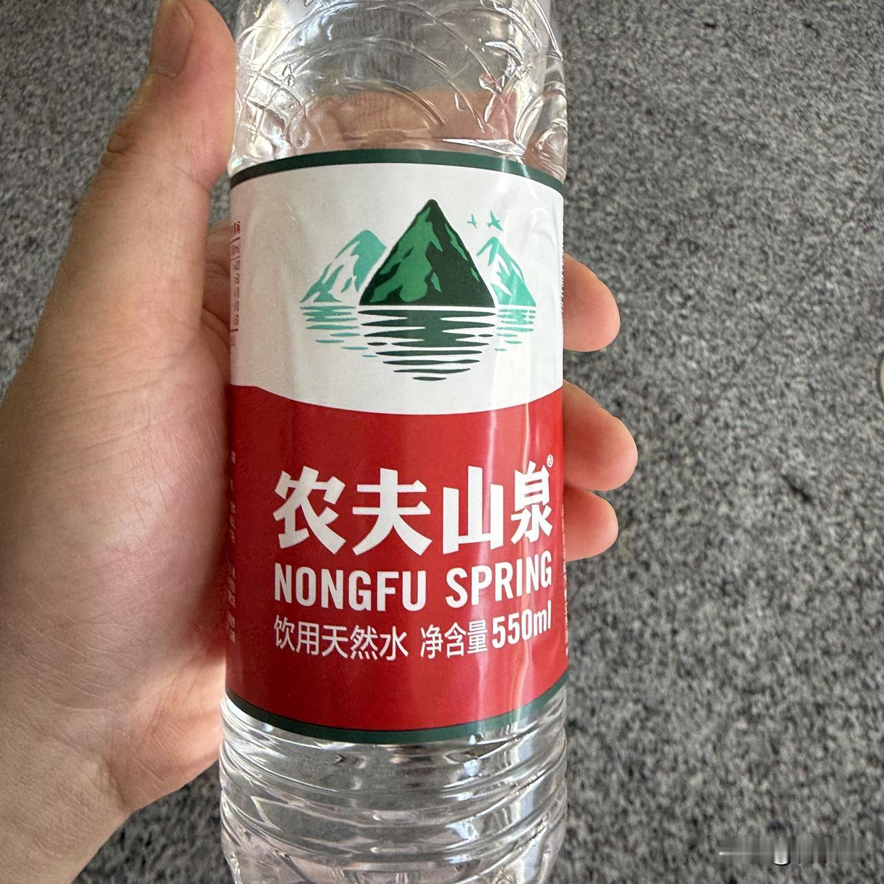 根据农夫山泉最新发布的2025年中报，今年二季度，东方树叶在无糖茶中的市占率提升