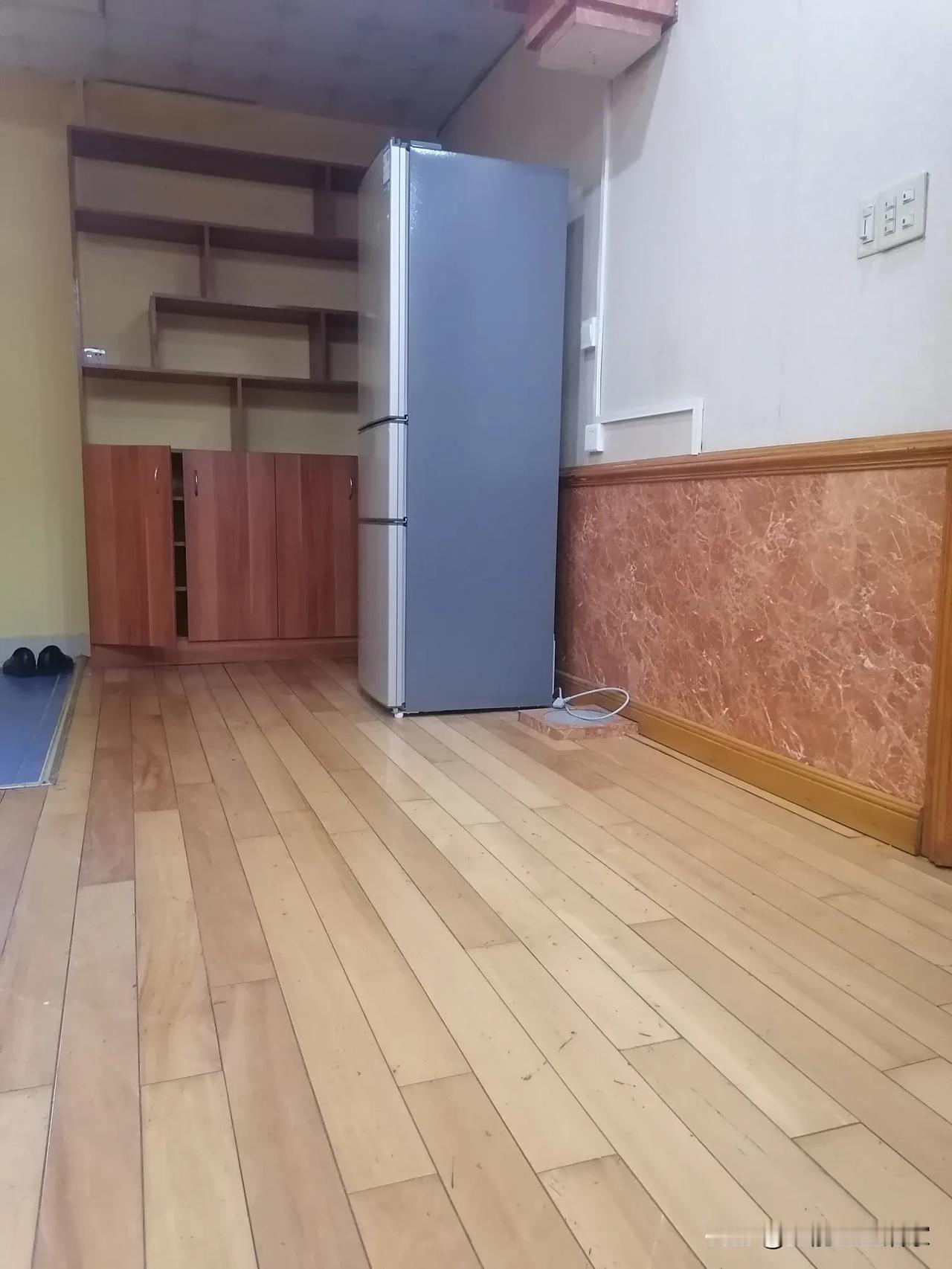 南宁火炬路租房只花1500块/月，大家觉得值得吗？4房2厅1厨1卫1500块，房