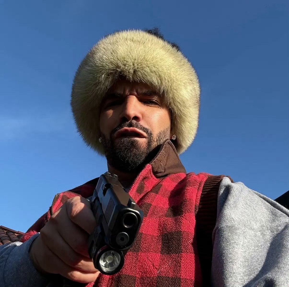 DrakeGangGang上了Drake晒出新照片！ 