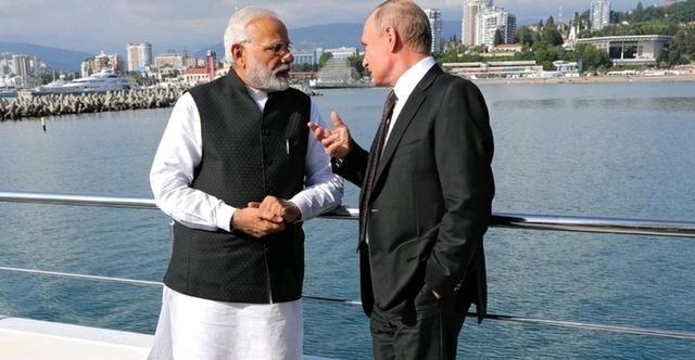 雷声大雨点小！莫迪普京峰会无军火大单，六代机合作画饼难掩双输尴尬
 
莫迪与普京