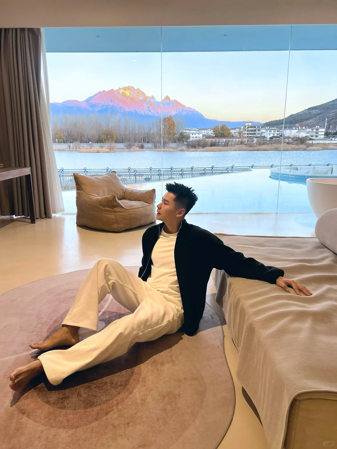 1️⃣觉醒来 看到了日照金山🏔️