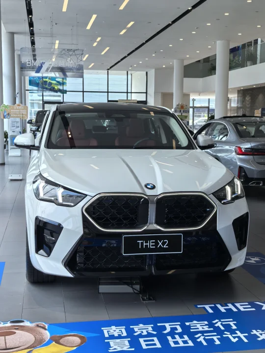 靠自己买的BMW X2，十几万不丢人✌🏻