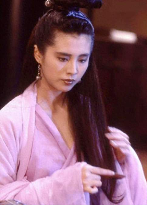 王祖贤回应容貌争议：如今60岁的我，观众还停留在我19岁！