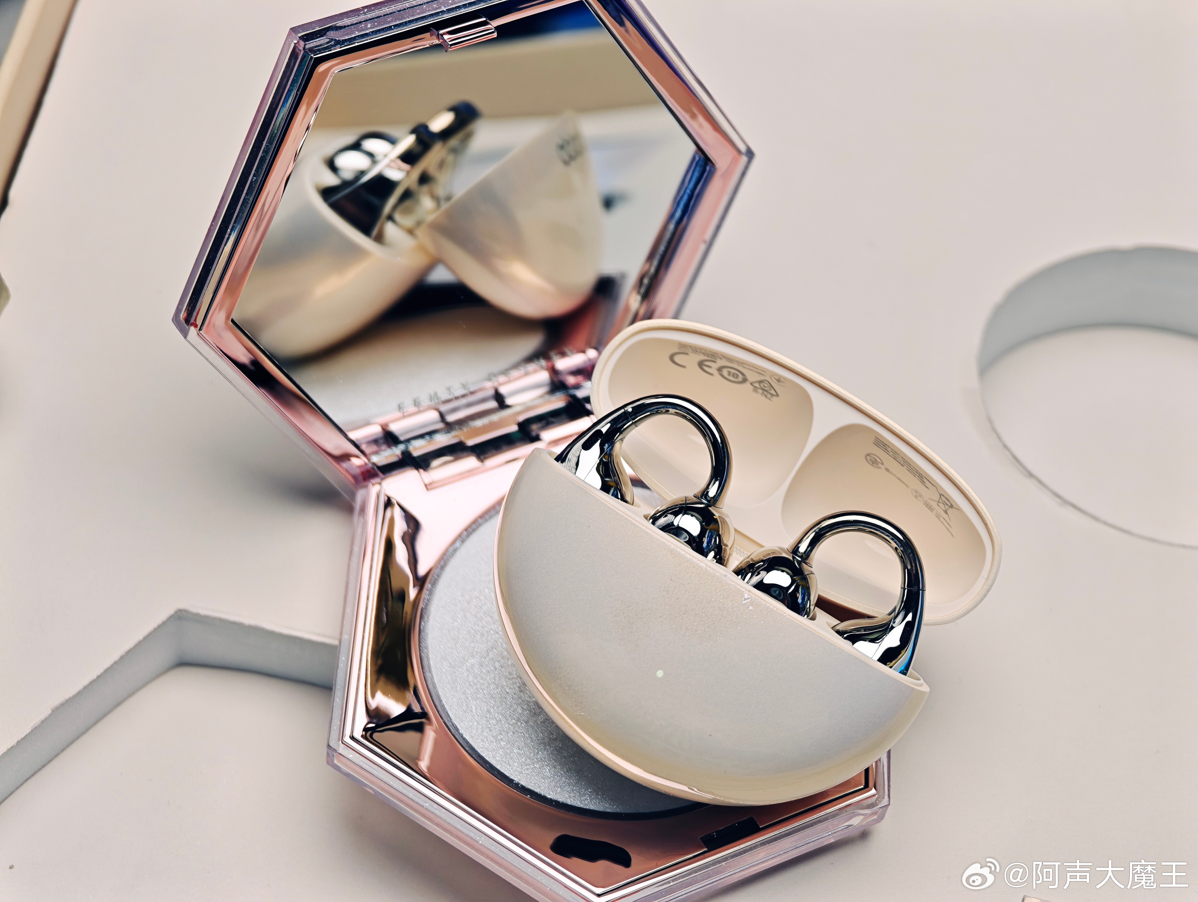 OPPO x FENTY BEAUTYOPPO Watch X3 Mini + 