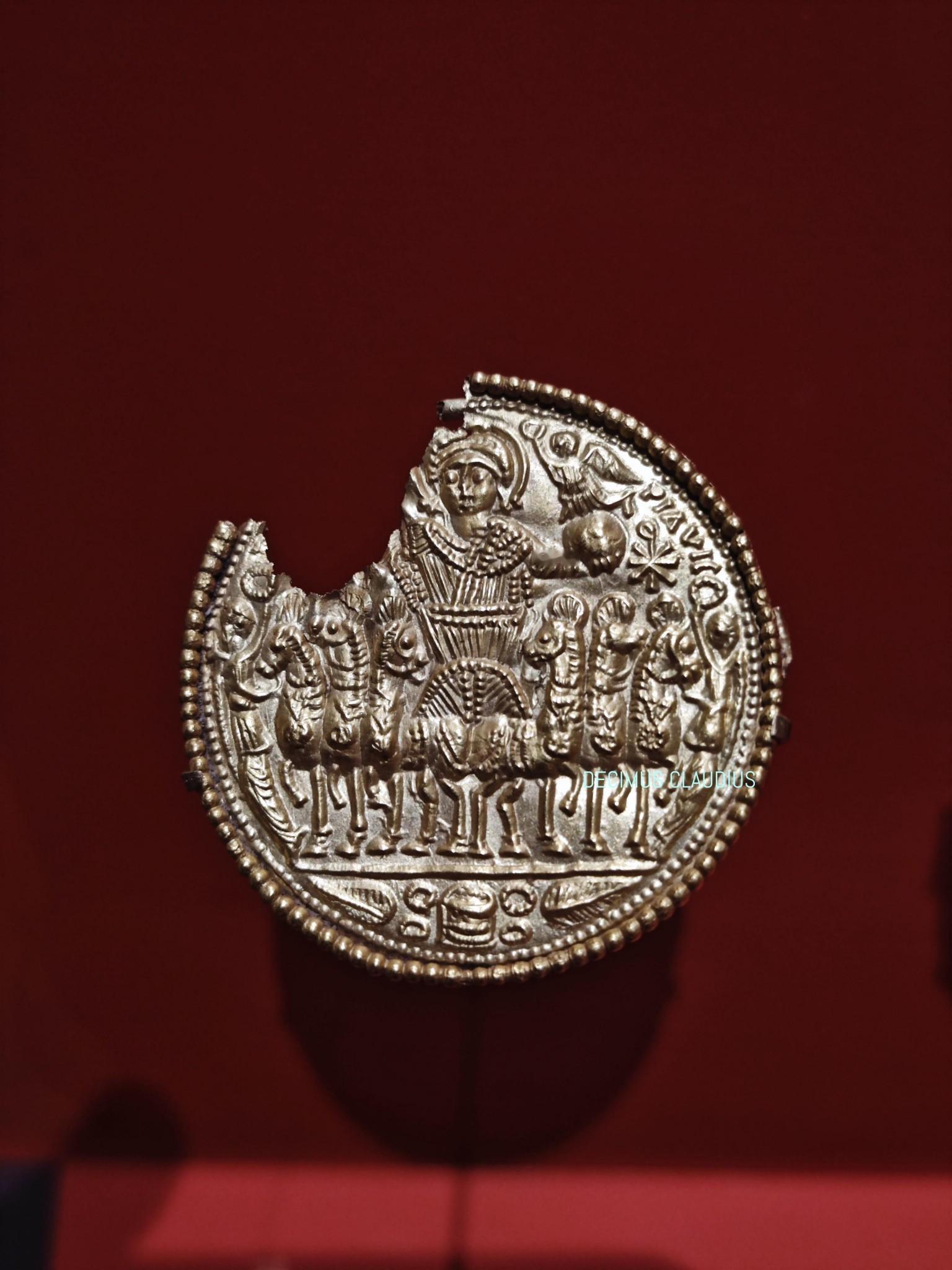 Stunning gold medallion from the 6th cen