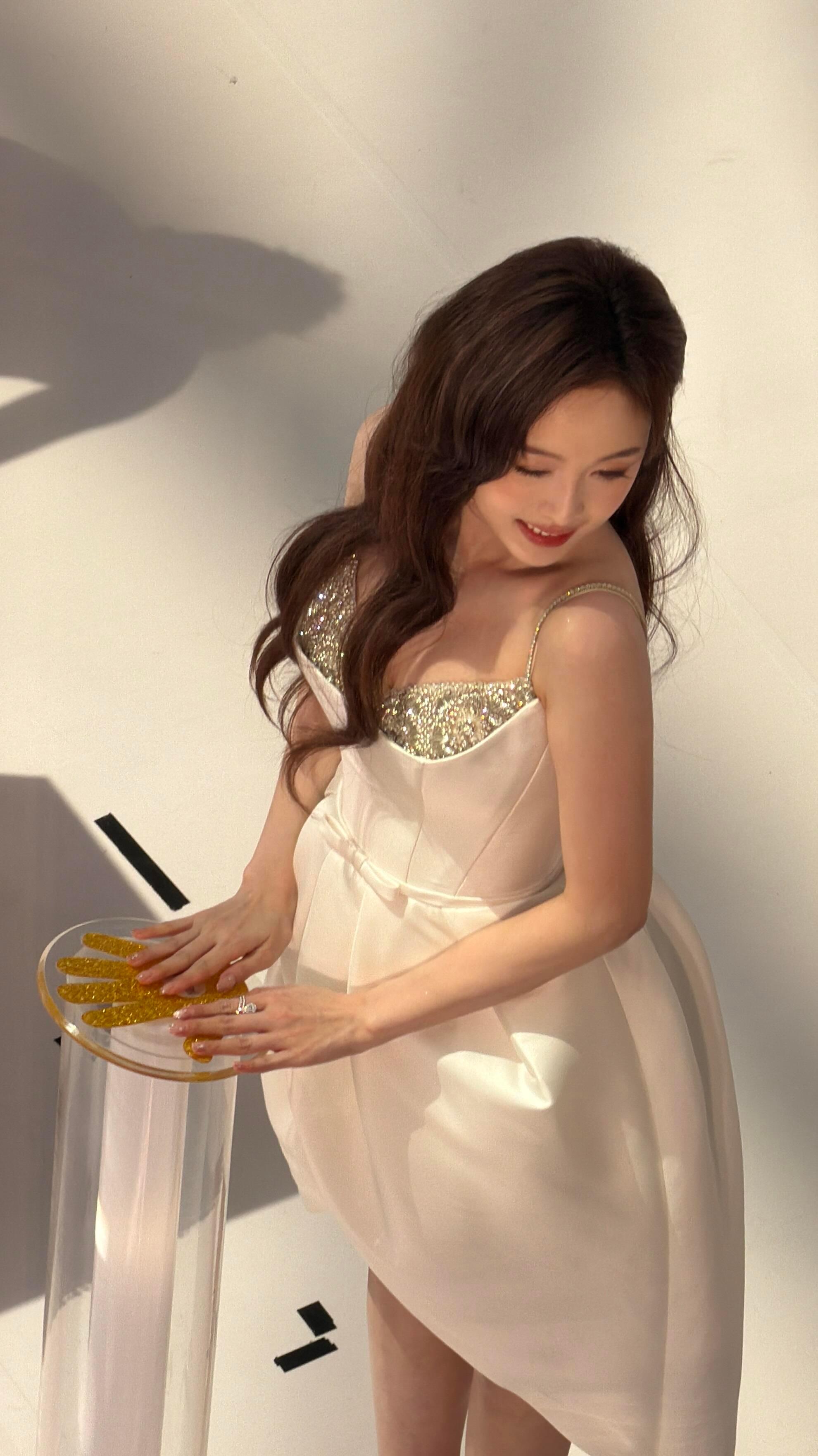 吴宣仪 