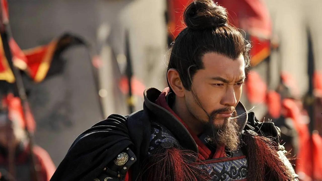 古代将军为什么要听皇帝的，有兵权应该实力更厉害啊？
兵权是一个复杂的指挥系统，包
