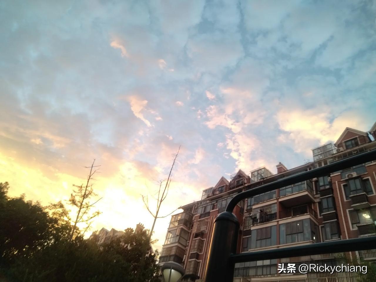 在自身能力范围内，莫要吃一点苦，莫要听一句逆耳之言，不喜欢的人，直接删掉便罢。