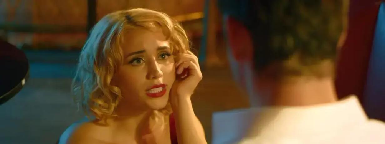 舞女和绿帽男，三天杀穿德州
 
她跳钢管舞，他刚被老婆甩。加油站对视一秒，油门踩