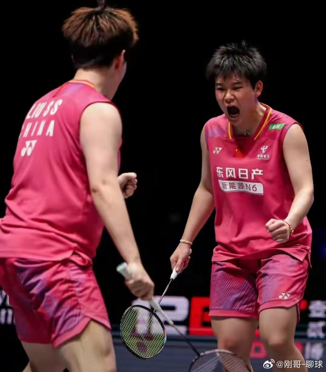 七年圆梦！刘圣书/谭宁2-0横扫韩国劲敌 首夺全英女双冠军圣坛组合全英赛女双冠军