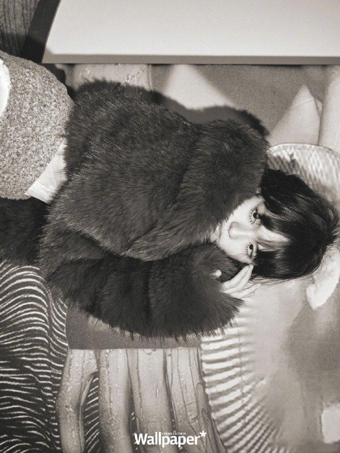 文淇的下睫毛好前卫 文淇蕾丝内衬 文淇《Wallpaper中文版》封面大片释出！