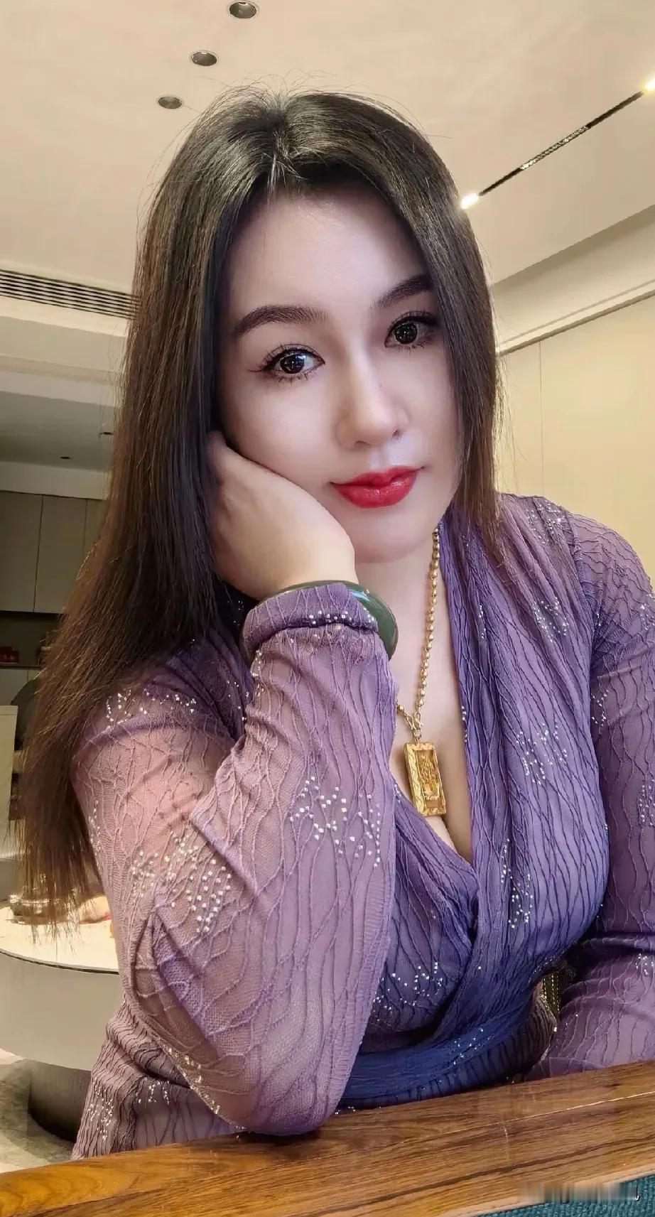 转眼间
2025年还剩下最后十几天
做个总结吧


今年存了三万
离年初定下的目