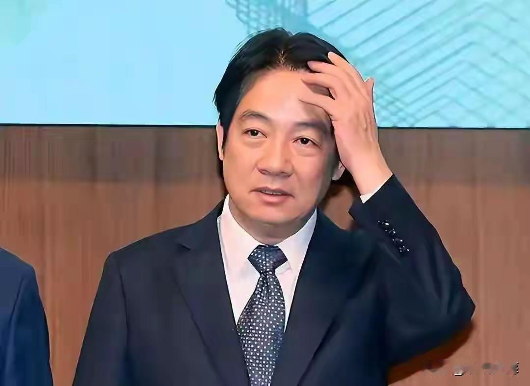 真是解气，台独分子赖清德怕是瑟瑟发抖了！从温柔称呼到最后通牒，这一改称呼，直接把