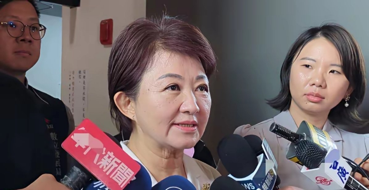 卢秀燕妄称：“与邻国为善，高度祝福郑丽文访陆” 