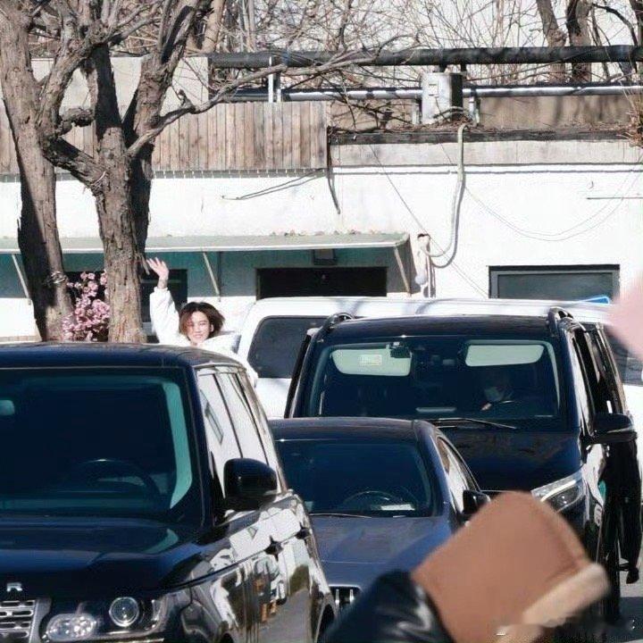 陆柯燃解约后工作首现身  只能说get不到陆柯燃的人有难了，没想到解约后首次公开