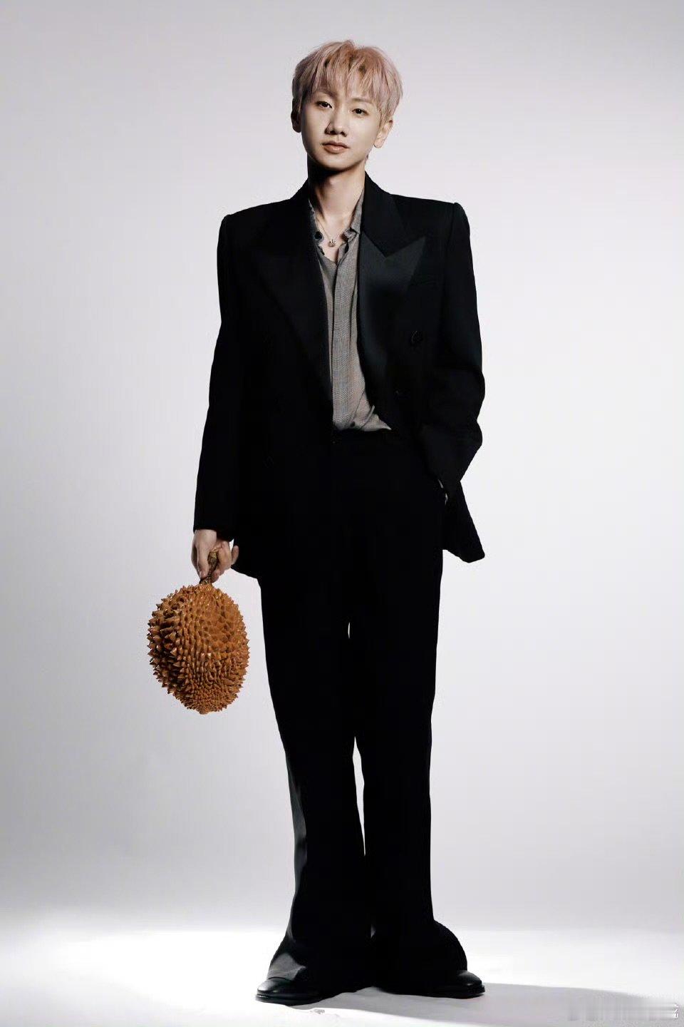 汪苏泷直播官宣连环炸，三场演唱会+综艺，粉丝直呼太幸福 