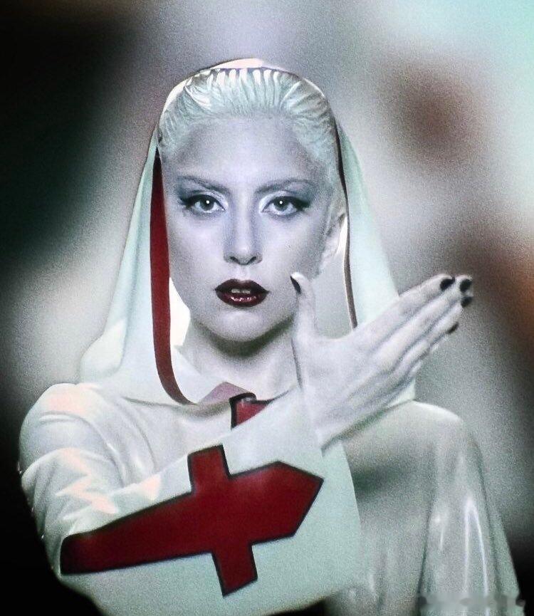据乐评网站 RateYourMusic 的用户评分，Lady Gaga出道至今评