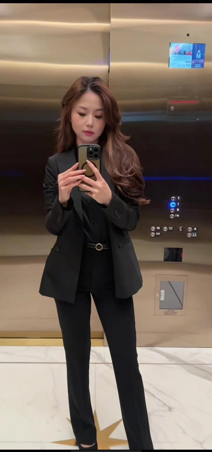 少妇的快乐时光[比心][比心][玫瑰][玫瑰]喜欢记得点赞[比心][比心]