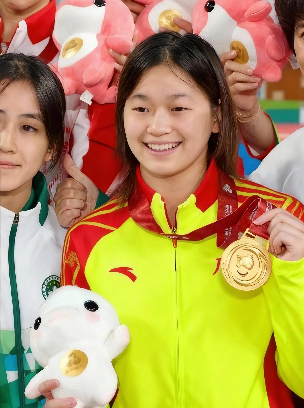 全红婵又一次让世界
记住了她的名字！
即便这次比赛只拿到
第五名，

周继红、郭