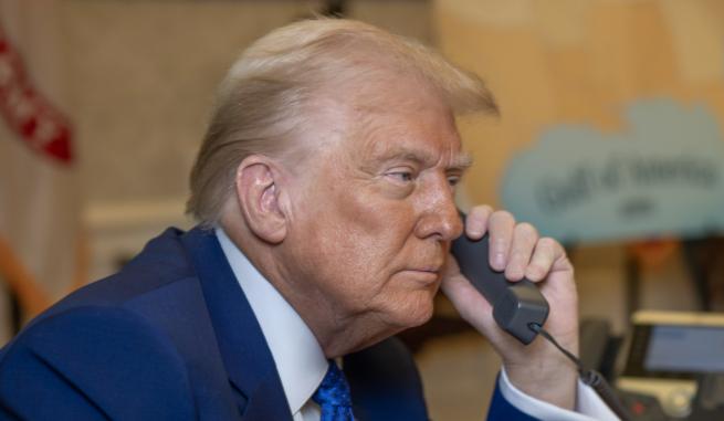 不等了？美国电话中国
北京时间2月4日晚间，美国一通电话打到了中国，因为特朗普很