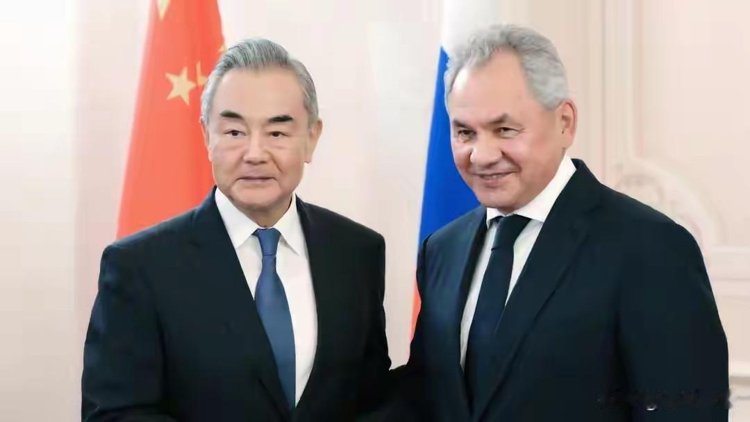 如何收拾日本，中俄已达成高度共识！绍伊古亮明硬核支持，这波操作太懂中国心！没有弯