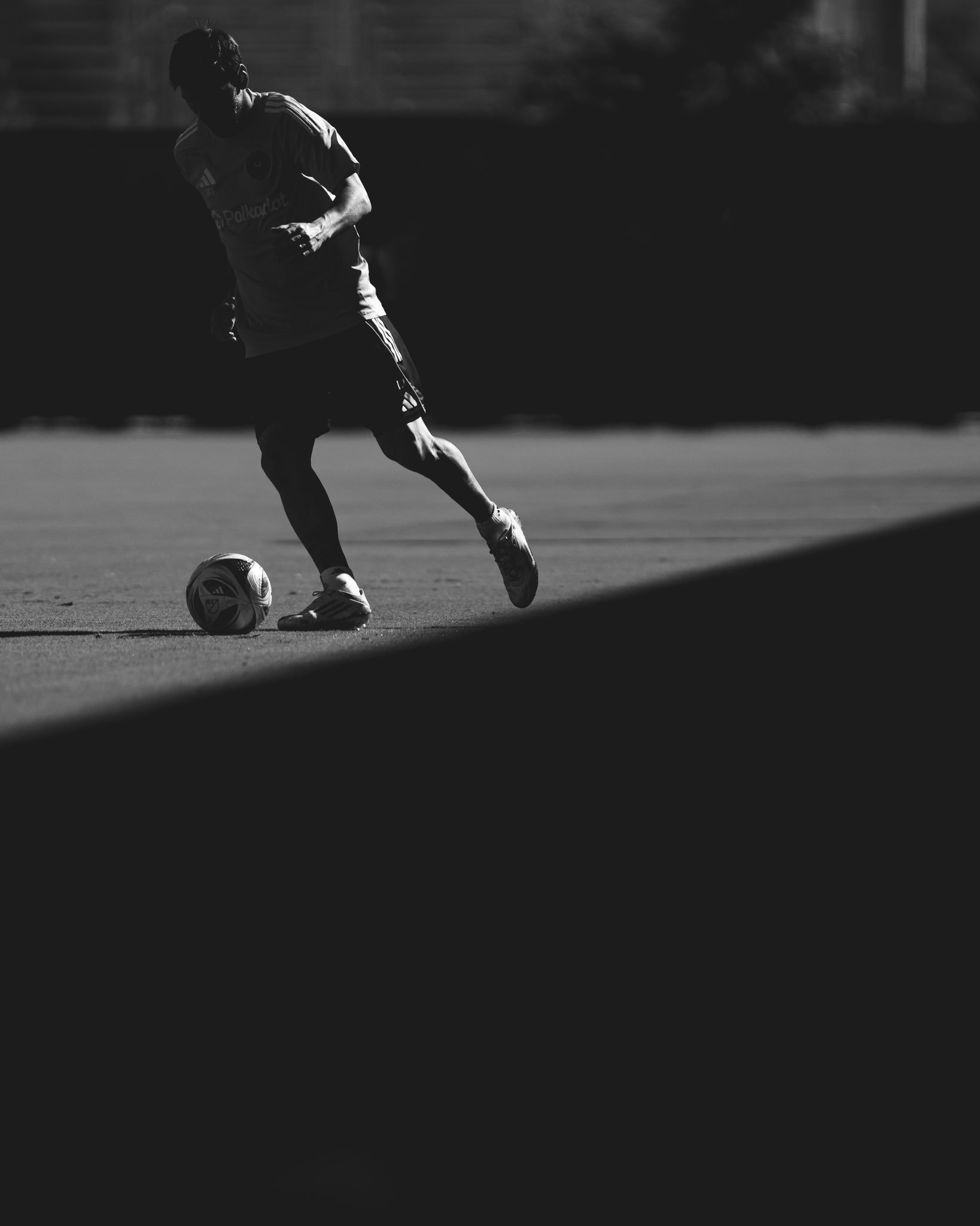 备战与纳什维尔的决战，今日份训练的梅西[可怜]梅西[超话]迈阿密国际vs纳什维尔