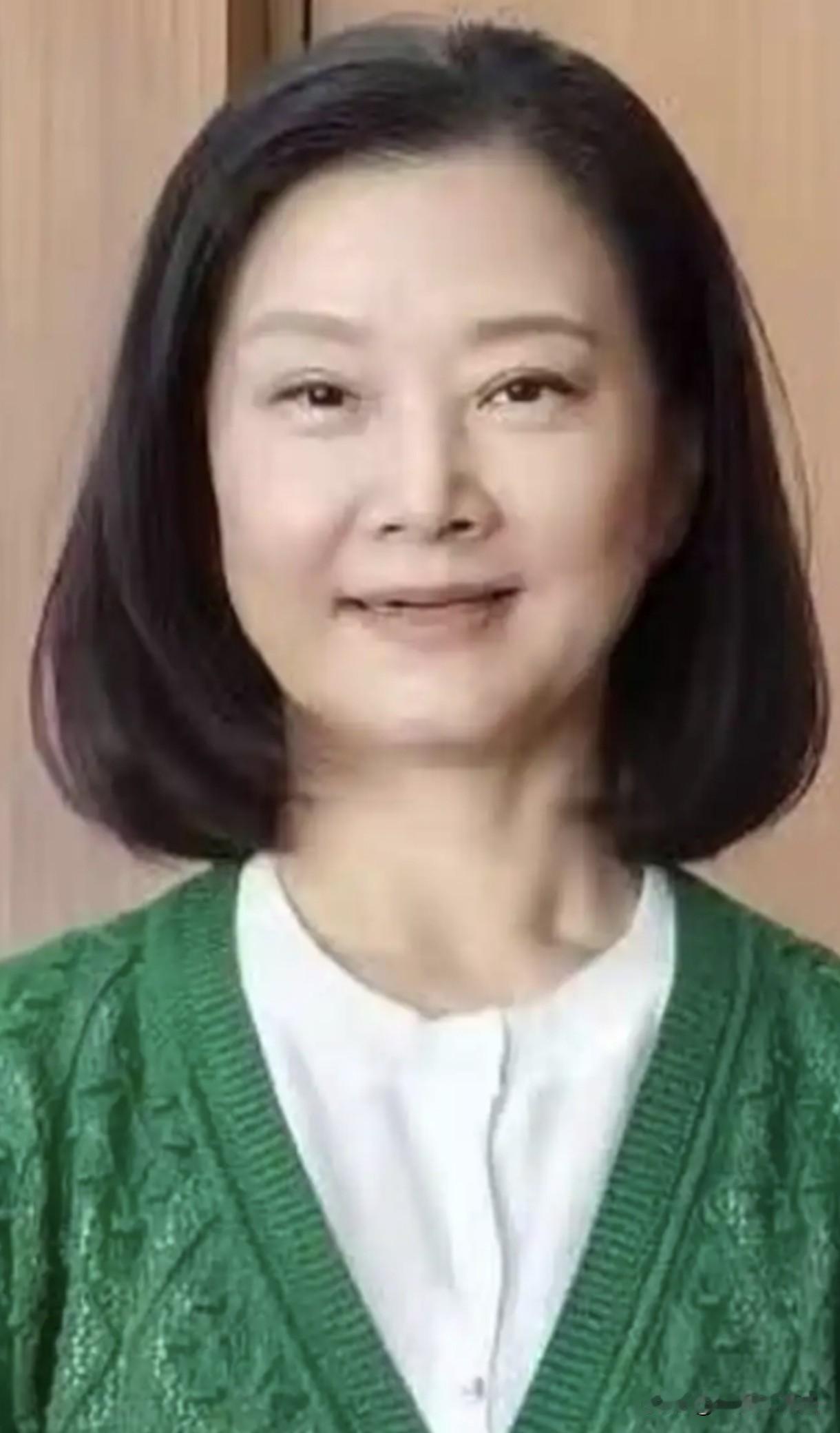 《宋祖英的甜美心态，征服
          岁月沧桑。》
    [微风][微