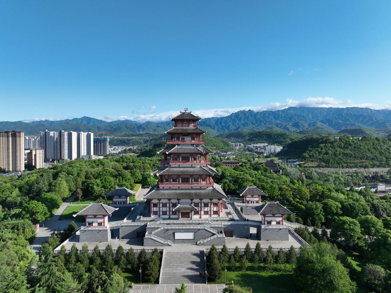 宝鸡上半年经济表现来了！

2026年上半年宝鸡全市经济地区生产总值为1224.