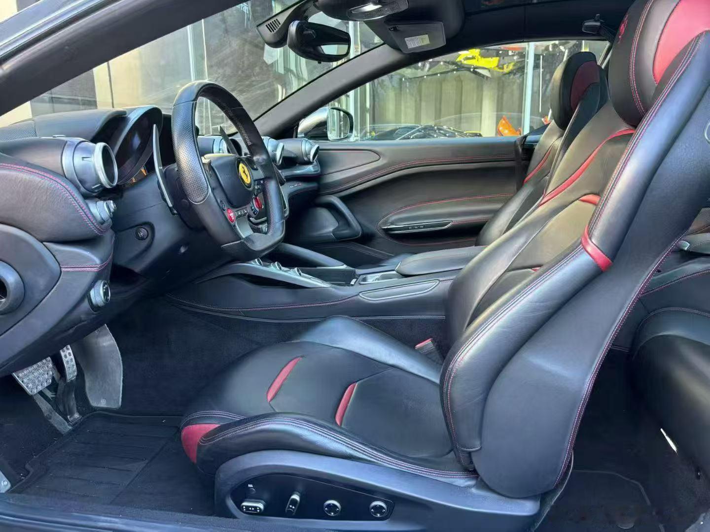 法拉利GTC Lusso V12 寻伯乐、17年上牌，36000多公里， 原车酒