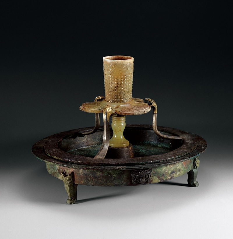 广州南越王墓出土的这批汉代文物真的是巅峰了, 感觉大汉天子大概也不会强太多。西汉