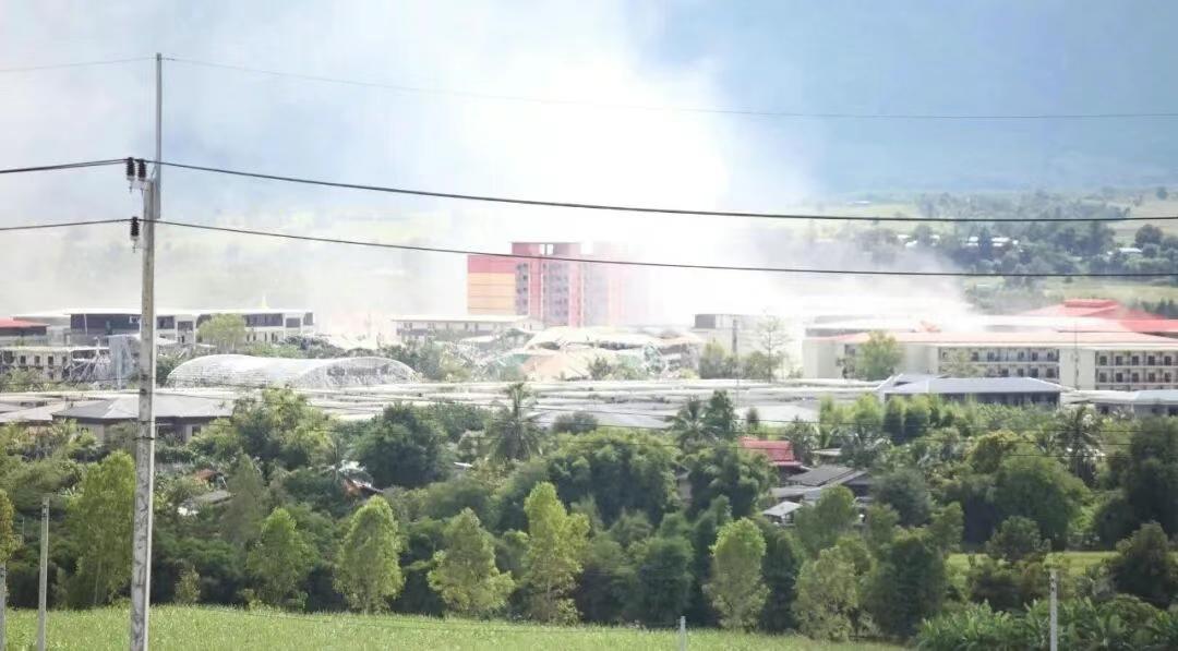 互联网园区正在被挨个爆破！
目前在泰缅边境的多个网络公司园区，建筑遭到了物理爆破