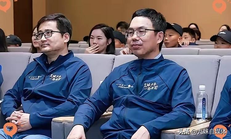 董路没等来足协，却收到了比亚迪的“大礼”！
​比亚迪官宣跟董路“中国足球小将”合