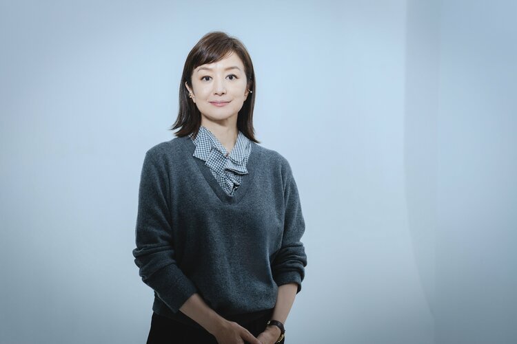 日娱新闻铃木京香 铃木京香 杂志《双叶社 the change》采访美图。 