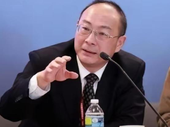 美国的政客们还在做梦呢！一边从中国怀里搂走170亿美元农产品和200架波音大单，