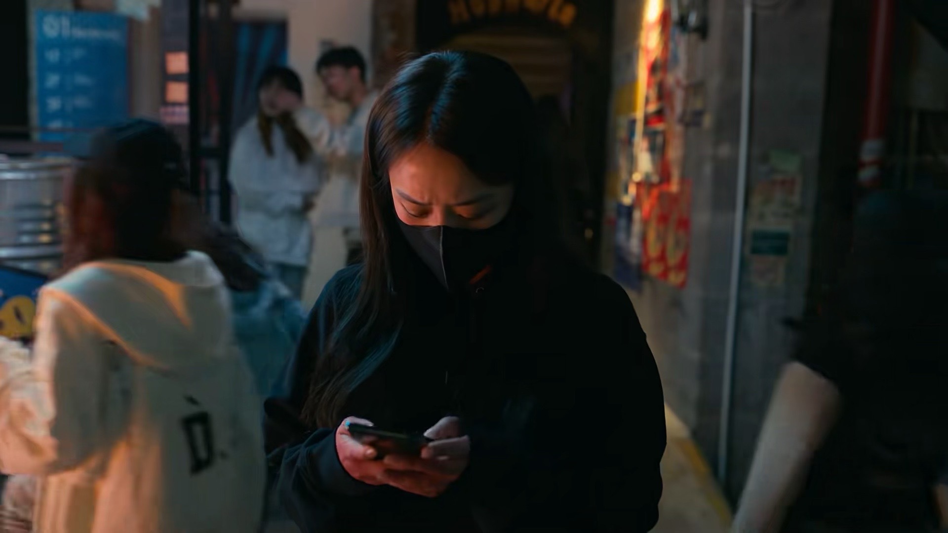 表格做到一半，我同事给我发，“快看，你娃的牌子” 