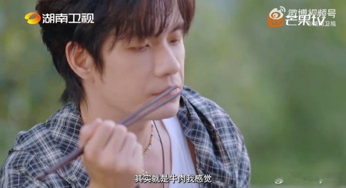 张颜齐文吉儿上演极限拉扯 张颜齐这边还在给自己做思想工作，文吉儿那边直接一句你先