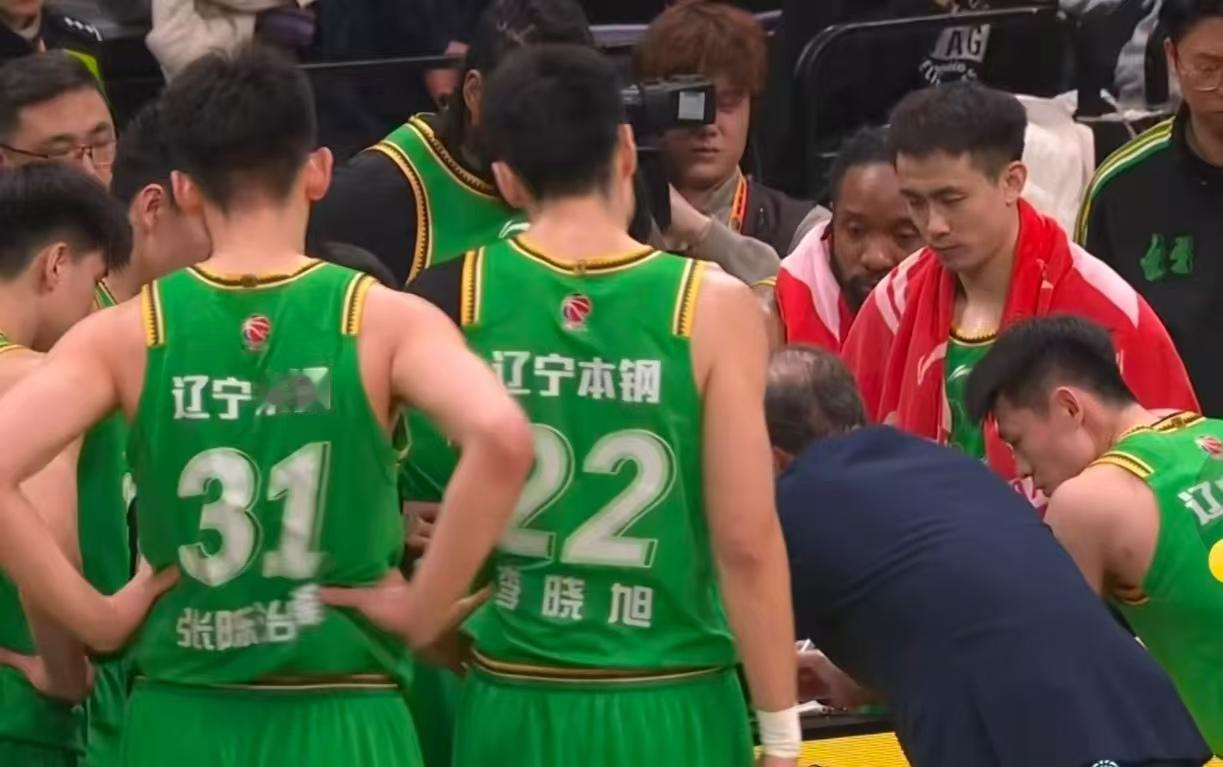 不得不佩服乌戈教练，也太敢用人了！打天津这场比赛直接把老将李晓旭派上场，虽说晓旭