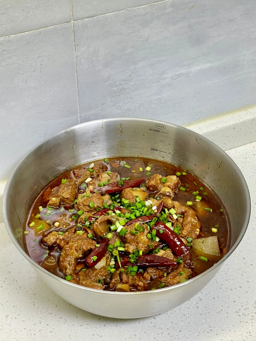 红烧排骨也太绝了吧，附详细做法～