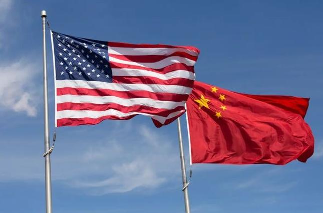5 月 4 日联合早报援引专家分析指出，在特朗普即将访华的背景下，中国官方首次出