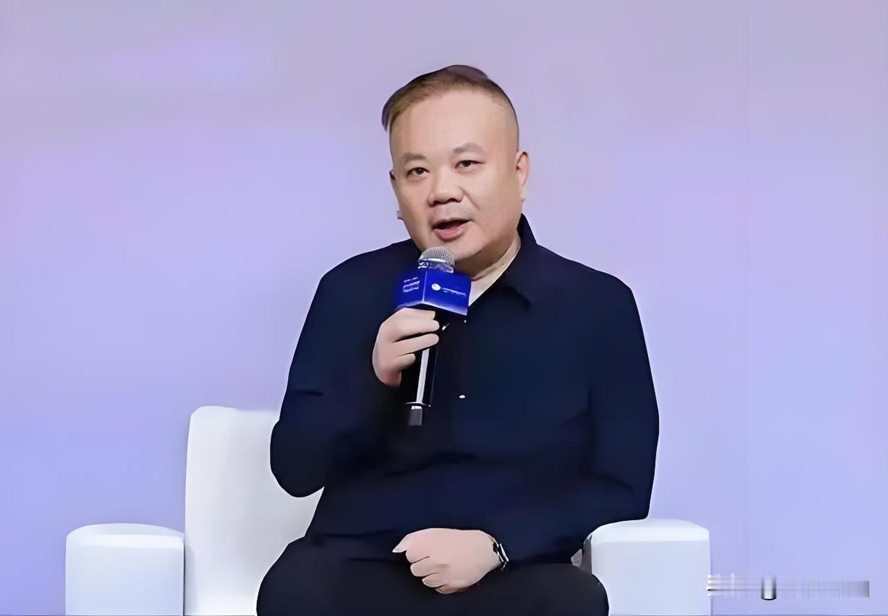 传奇！58岁东莞大叔玩“快乐印钞机”！年入8.77亿！还在港股上市了！
 
在广