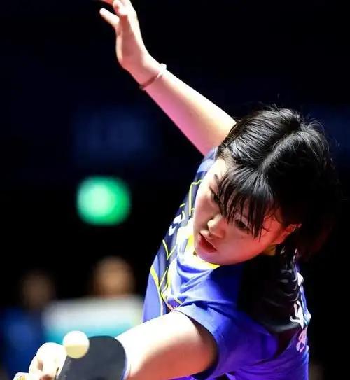 国乒女队迎来 15 岁左手小将姜依依，连续国际比赛成绩让姜依依从国家青年队进入国