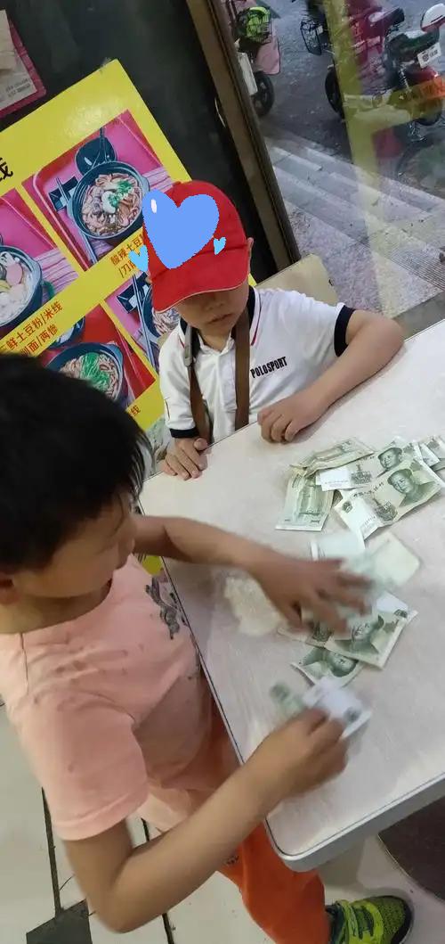 这段话道出了如今的社会现象：“现在最惨的人，不是没有钱，而是对钱完全没有概念。点