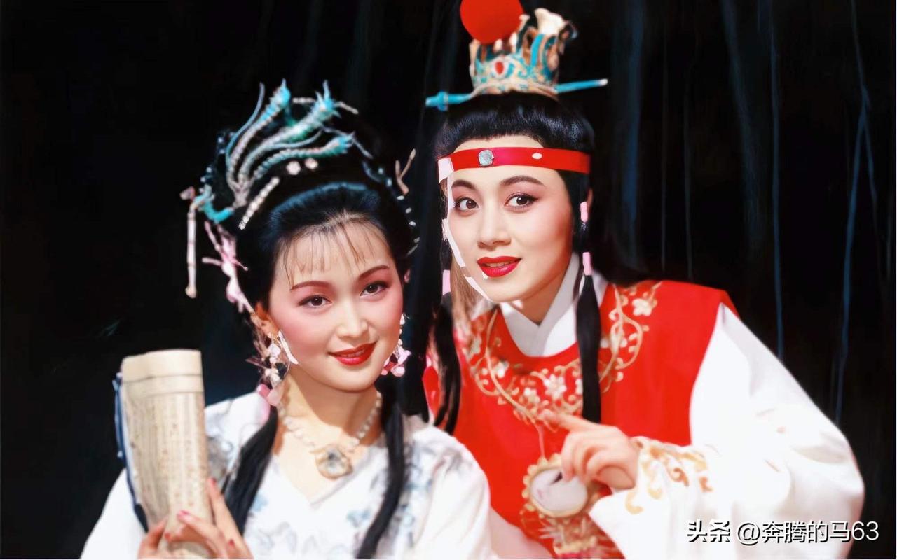 在艺校上学时，吴琼从来没想过，自己以后会和马兰形成竞争关系。在她看来，两人在校时