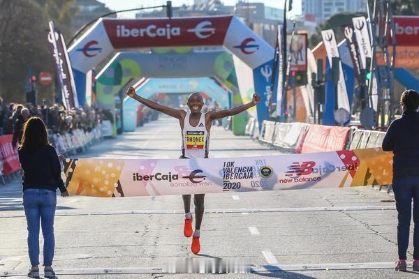 26:24路跑10公里世界纪录保持者 Rhonex Kipruto 就生物护照异