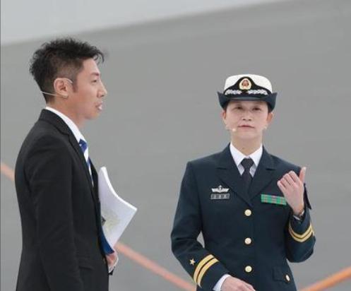 毕业就进华为，只用四年就干到高级副总裁秘书，还顺便拿了个选美冠军，成为奥运志愿者