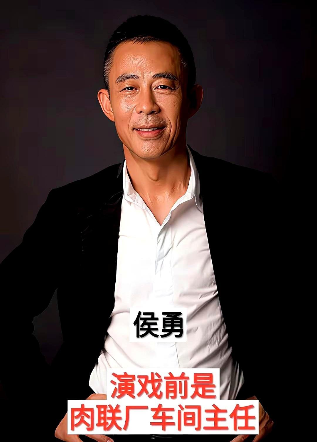 真正的演技，从来不是电影学院里教出来的。
 
赵丽颖在霸屏前，做过收银员，在街头